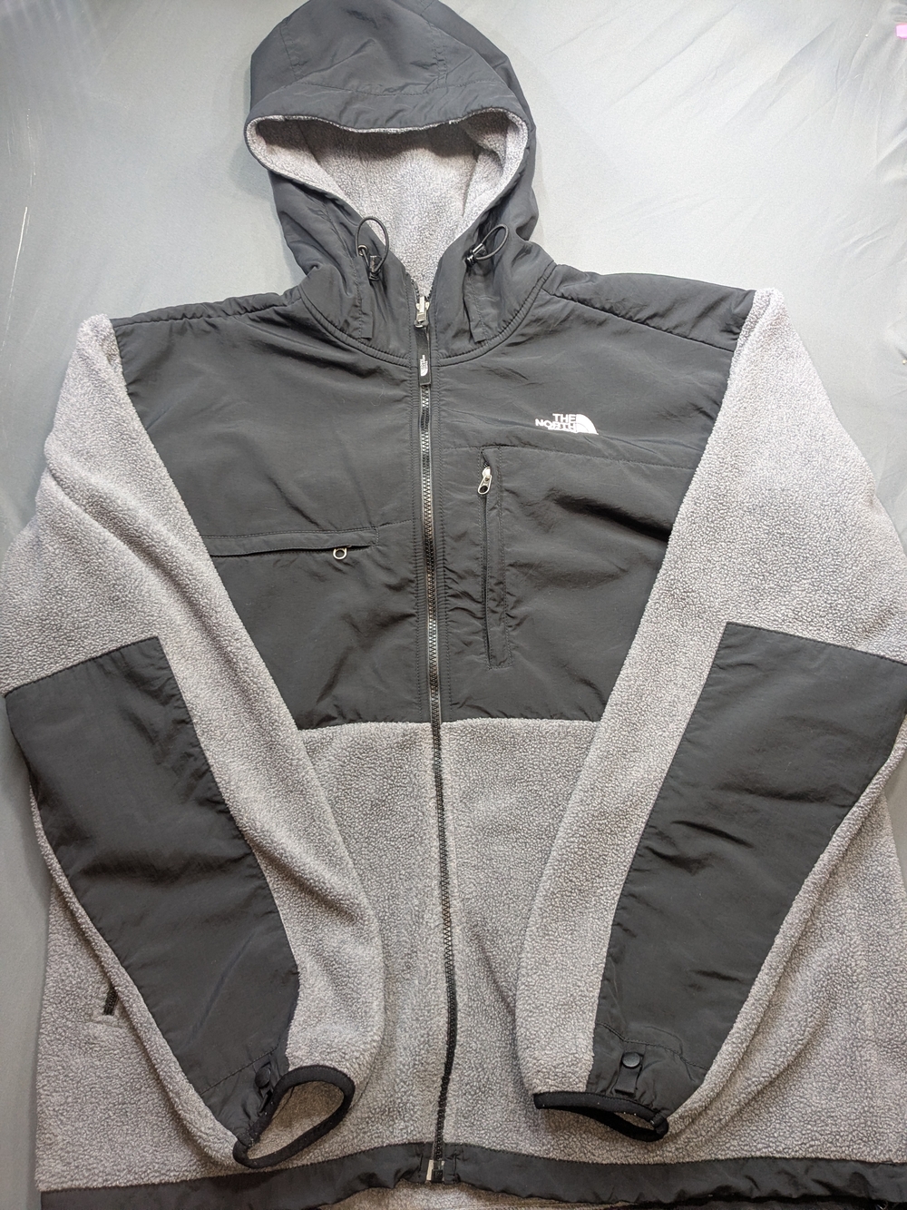 The North Face Men's Gray Two-Tone Hooded Performance Denali Jacket
